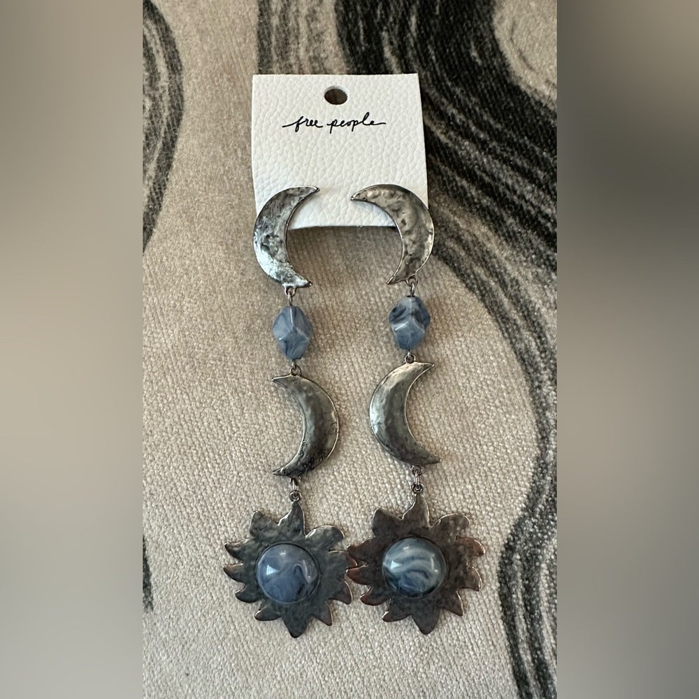 New Free People Avery Dangle Earrings